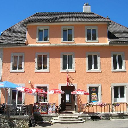 Chambres D'Hotes Le Passiflore Les Brenets Luaran gambar